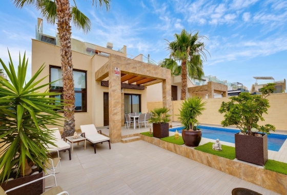 Resale - Villa - Ciudad Quesada - Pueblo Bravo