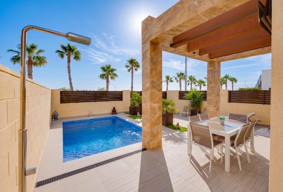 Resale - Villa - Ciudad Quesada - Pueblo Bravo