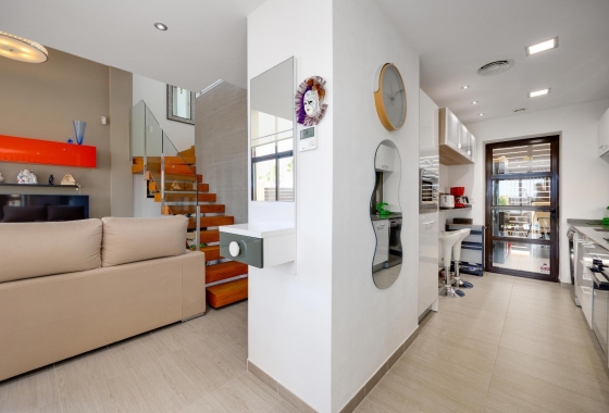 Resale - Villa - Ciudad Quesada - Pueblo Bravo
