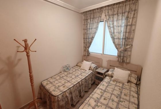 Reventa - Apartamento / piso - Torrevieja - Playa del Cura