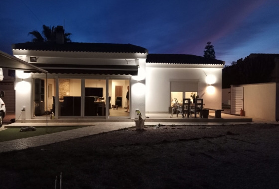 Herverkoop - Villa - Orihuela Costa - Costa Blanca
