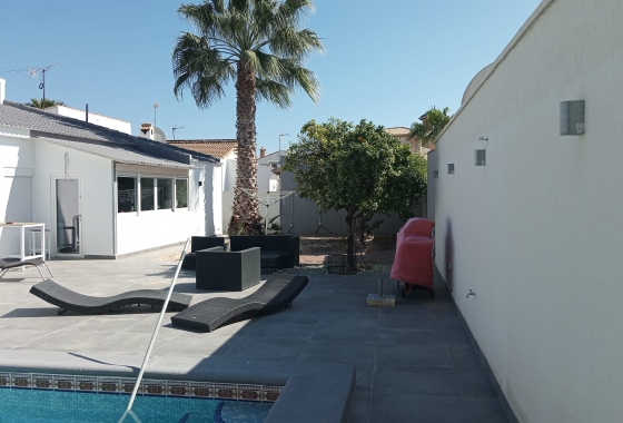 Herverkoop - Villa - Orihuela Costa - Costa Blanca