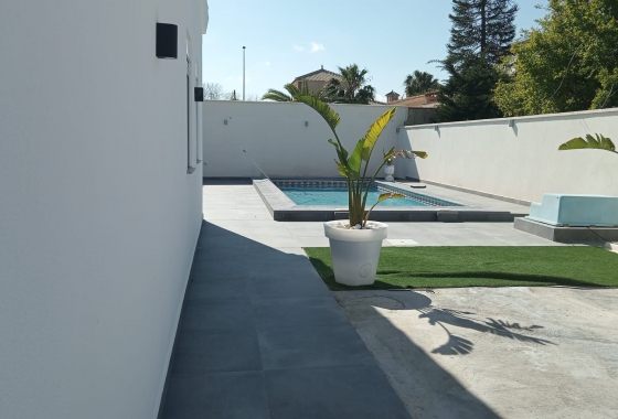 Herverkoop - Villa - Orihuela Costa - Costa Blanca