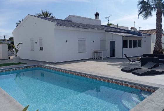 Herverkoop - Villa - Orihuela Costa - Costa Blanca