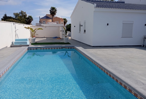 Herverkoop - Villa - Orihuela Costa - Costa Blanca
