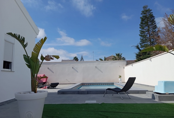 Herverkoop - Villa - Orihuela Costa - Costa Blanca