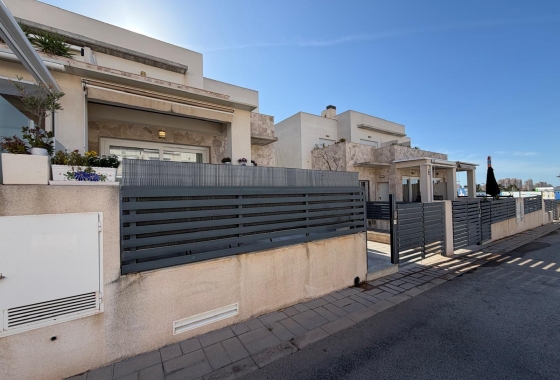 Herverkoop - Herenhuis - Torrevieja - aguas nuevas