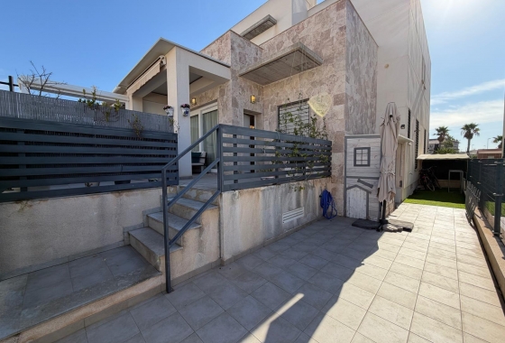 Herverkoop - Herenhuis - Torrevieja - aguas nuevas