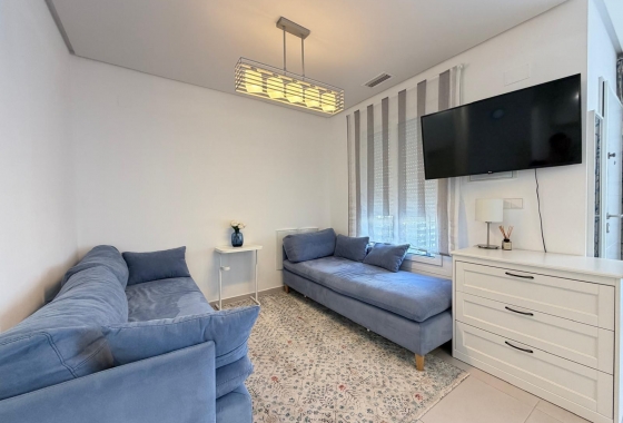 Herverkoop - Herenhuis - Torrevieja - aguas nuevas