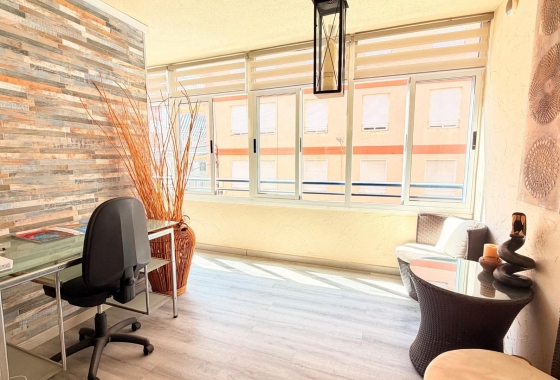 Herverkoop - Appartement / flat - Torrevieja - Acequion