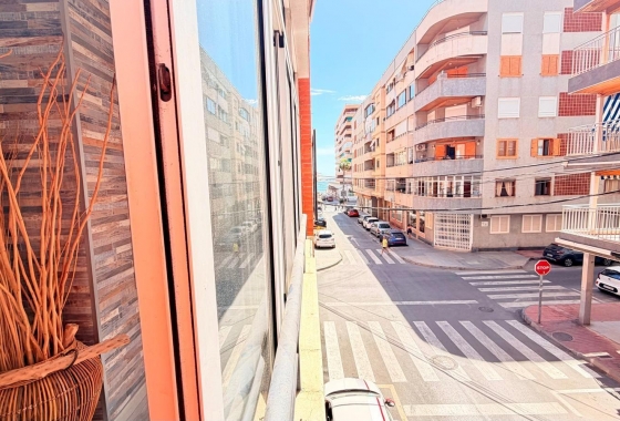 Herverkoop - Appartement / flat - Torrevieja - Acequion