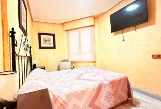 Herverkoop - Appartement / flat - Torrevieja - Acequion