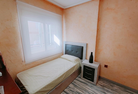 Herverkoop - Appartement / flat - Torrevieja - Acequion
