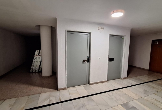 Herverkoop - Appartement / flat - Torrevieja - Acequion