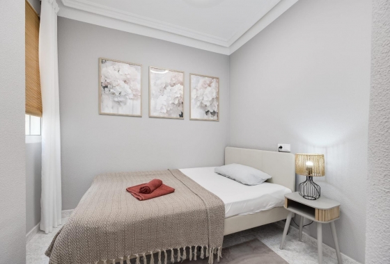 Herverkoop - Appartement / flat - Torrevieja - Estacion De Autobuses