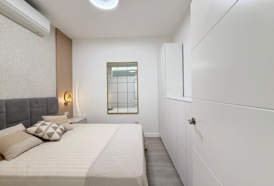 Reventa - Apartamento / piso - Torrevieja - Playa del Cura