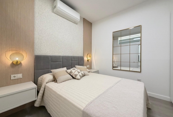 Reventa - Apartamento / piso - Torrevieja - Playa del Cura