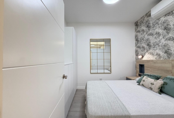 Reventa - Apartamento / piso - Torrevieja - Playa del Cura
