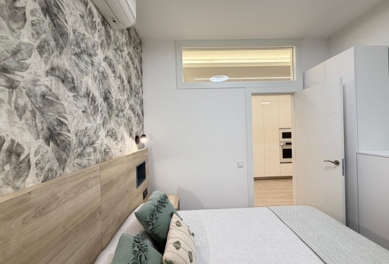 Reventa - Apartamento / piso - Torrevieja - Playa del Cura