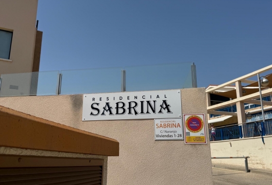 Herverkoop - Bungalow - Orihuela Costa - La Zenia