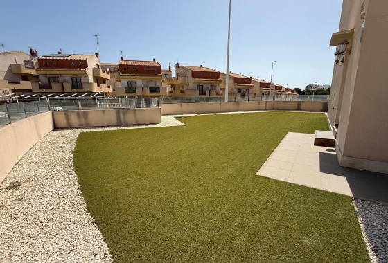 Herverkoop - Bungalow - Orihuela Costa - La Zenia