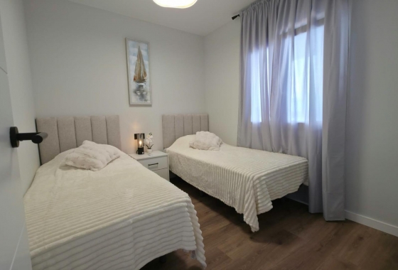 Herverkoop - Bungalow - Torrevieja - Zona Los Frutales