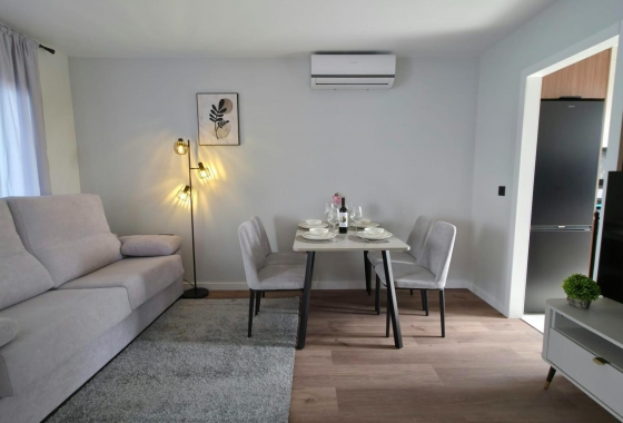 Herverkoop - Bungalow - Torrevieja - Zona Los Frutales