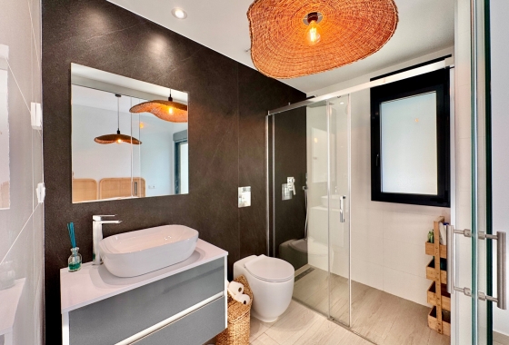Herverkoop - Villa - Alicante - Costa Blanca