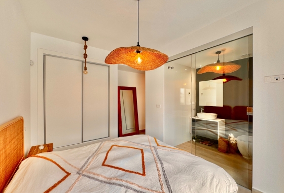 Herverkoop - Villa - Alicante - Costa Blanca