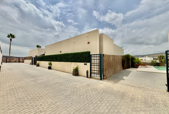 Herverkoop - Villa - Alicante - Costa Blanca