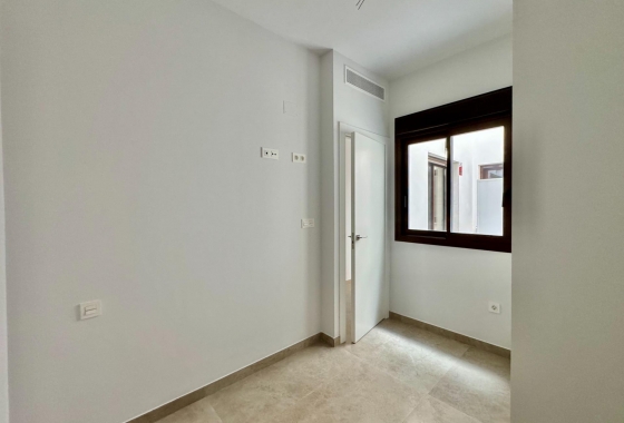 Herverkoop - Appartement / flat - Torrevieja - Habaneras