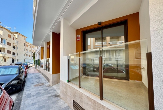 Herverkoop - Appartement / flat - Torrevieja - Habaneras