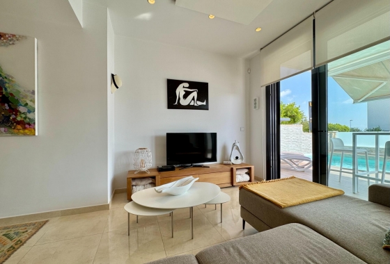 Herverkoop - Villa - San Miguel de Salinas - Bellavista