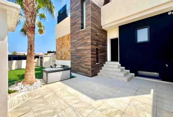 Herverkoop - Villa - Orihuela Costa - Lomas De Cabo Roig