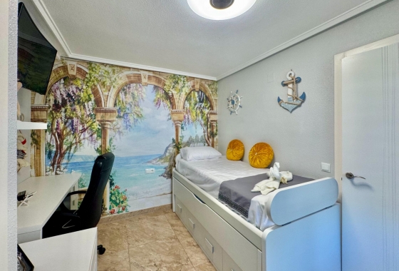 Herverkoop - Appartement / flat - Torrevieja - Torre La Mata