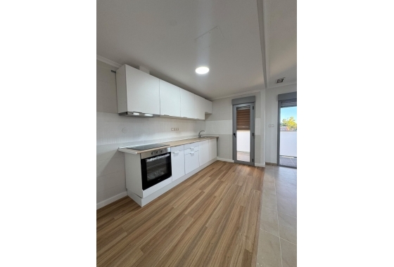 Herverkoop - Appartement / flat - Torrevieja - Puerto Deportivo Marina Salinas