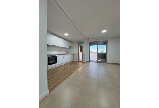 Herverkoop - Appartement / flat - Torrevieja - Puerto Deportivo Marina Salinas