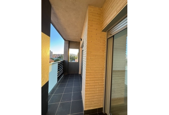 Herverkoop - Appartement / flat - Torrevieja - Puerto Deportivo Marina Salinas