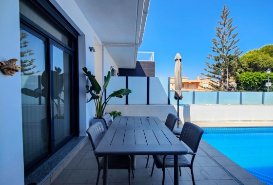 Herverkoop - Villa - Formentera del Segura - Costa Blanca