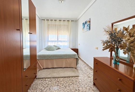 Herverkoop - Appartement / flat - Torrevieja - Acequion