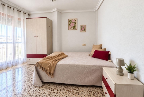 Herverkoop - Appartement / flat - Torrevieja - Acequion