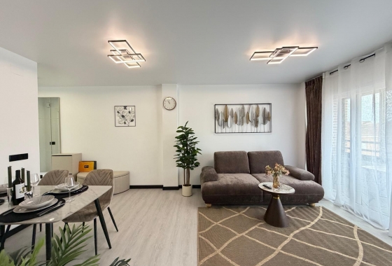 Herverkoop - Appartement / flat - Torrevieja - Playa del Cura