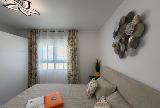 Herverkoop - Appartement / flat - Torrevieja - Playa del Cura