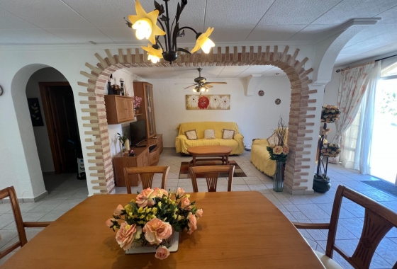 Herverkoop - Herenhuis - Torrevieja - San Luis
