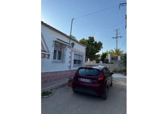 Herverkoop - Villa - Albatera - Partida Lomas