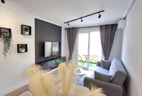 Herverkoop - Appartement / flat - Torrevieja - Estacion De Autobuses