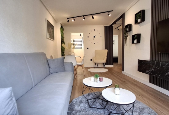 Herverkoop - Appartement / flat - Torrevieja - Estacion De Autobuses