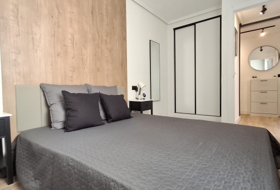 Herverkoop - Appartement / flat - Torrevieja - Estacion De Autobuses
