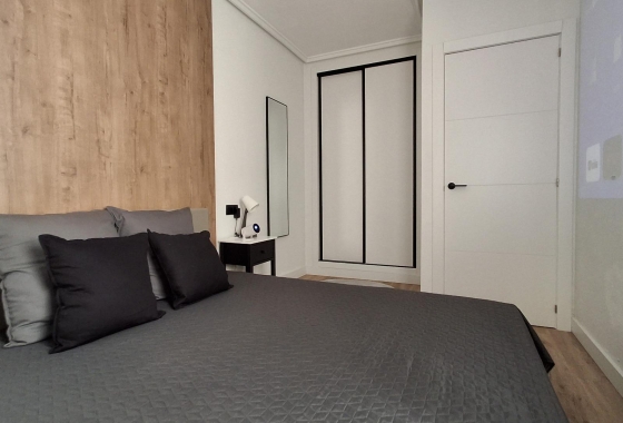 Herverkoop - Appartement / flat - Torrevieja - Estacion De Autobuses