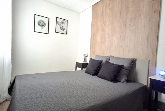 Herverkoop - Appartement / flat - Torrevieja - Estacion De Autobuses